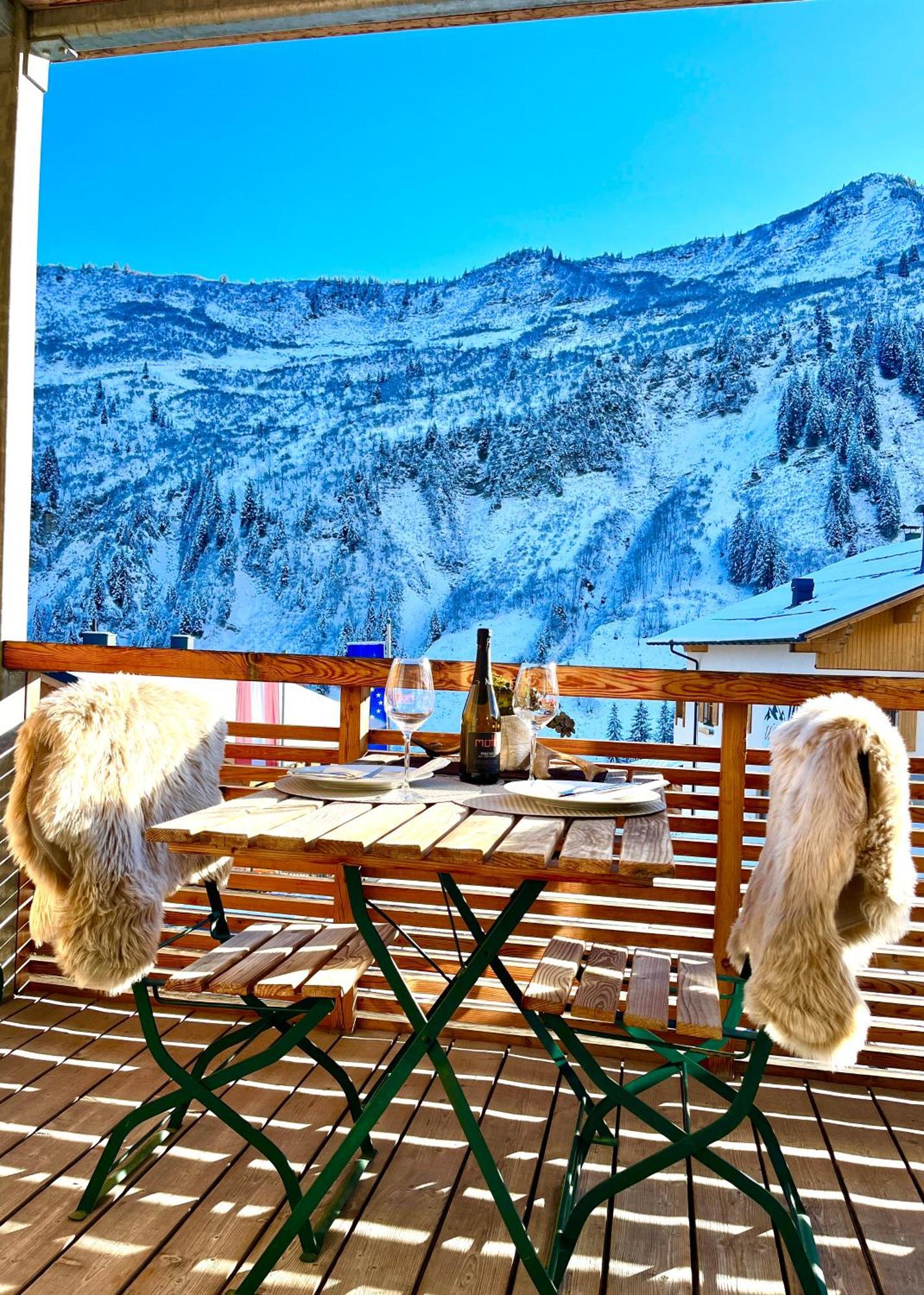 Sonniges Bergblick-Appartement Дамулс Екстериор снимка